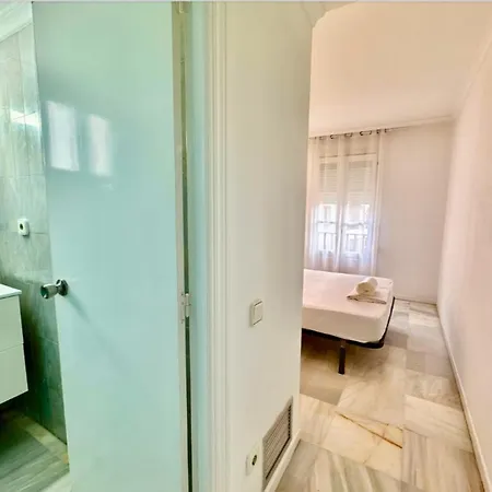 Royal In Marina Botafoch Bed & Breakfast